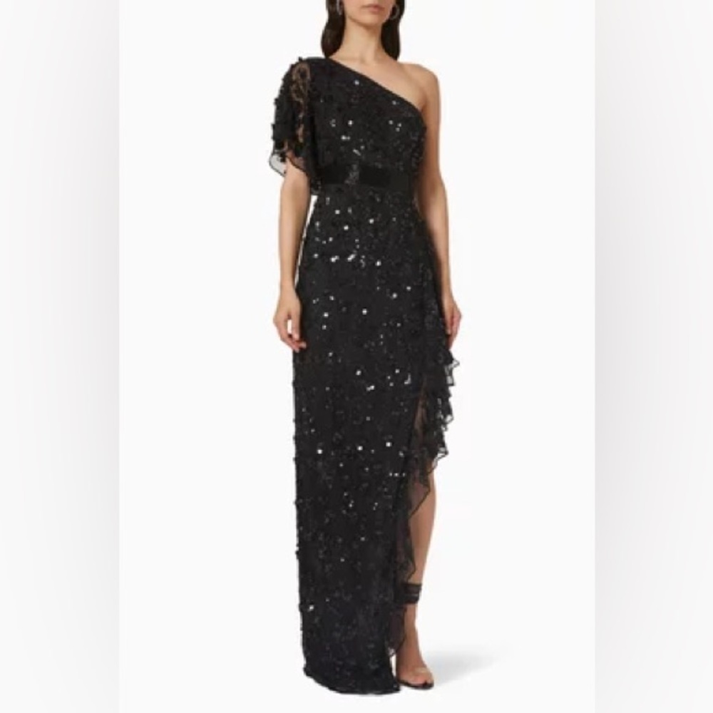 Mac Duggal Elegant Black One-Shoulder Sequin Beaded Evening Dress